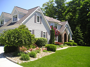 Landscapers and Lawncare Services in Fort Dodge, IA